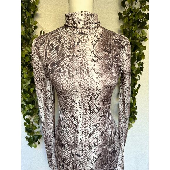 NWT Boohoo Snake Print High Neck Long Sleeve Bodycon Mini Dress Women's 4 Small - Picture 9 of 13